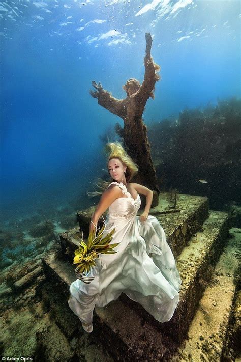 Photographer Beautifully Captures Brides And Grooms Underwater