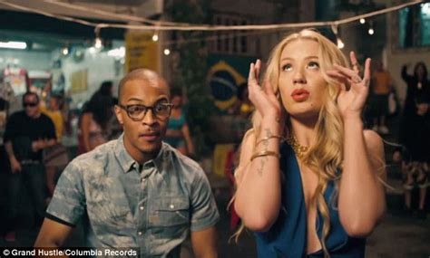 Iggy Azalea Shows Off Washboard Abs As She Parties In Brazil For T I S New Music Video For No