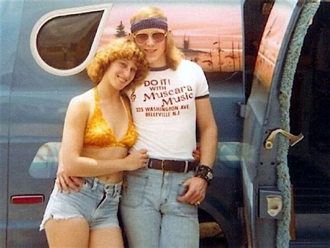30 Cool Pics Show What Cool Guys Looked Like In The 1970s ~ Vintage