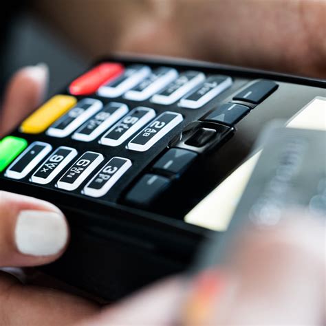 Credit card cash withdrawal refers to the ability to take out cash from an atm. Cash-back vs. Travel Rewards Credit Cards: Everything You Need To Know 2020 | Journo Travel Journal