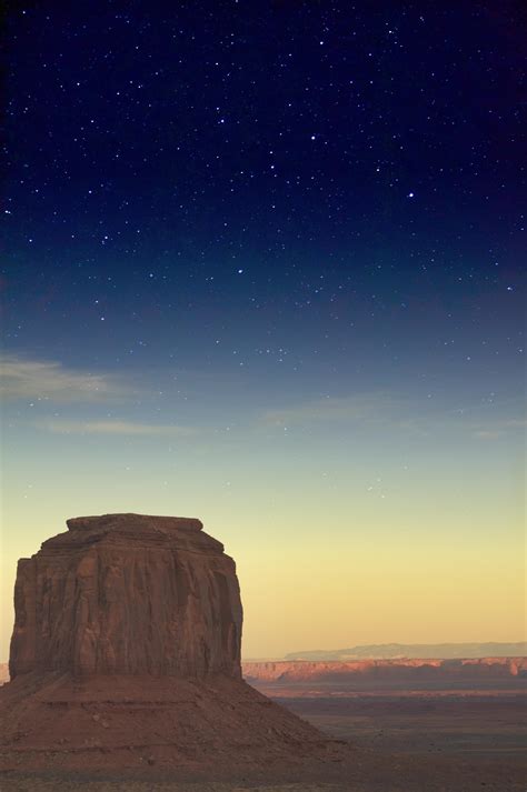 From Dusk To Dawn In Monument Valley Az Oc 3084x4644 Rspaceplaces