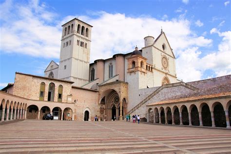 30 Spectacular Churches To See When In Italy Lostwaldo