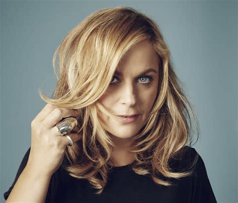 Amy Poehler To Direct ‘moxie At Netflix Riot Grrrl Inspired Teen