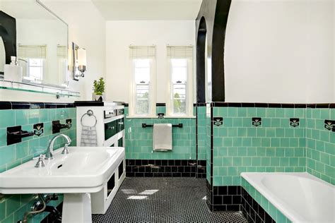 Apologies for the slow posts lately, i mentioned it earlier but this flooring stuff is a real bottleneck! Glendale Spanish-style with vintage tile bathrooms asks $1 ...