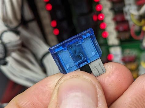 How To Tell What Fuse Is Blown