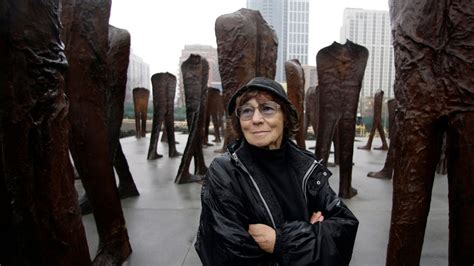 Magdalena Abakanowicz Sculptor Of Brooding Forms Dies At 86 The New