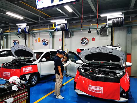Pt astra daihatsu motor (adm) adalah entitas asosiasi antara perseroan, daihatsu motor company dan toyota tsusho corporation, yang berperan sebagai agen pemegang merek (apm) daihatsu di indonesia. Sekarang Beli Oli untuk Mesin Mobil Daihatsu Tak Perlu ...