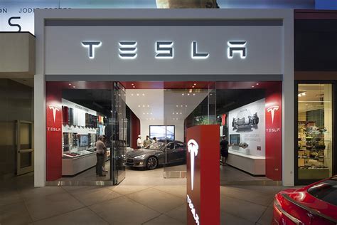 Tesla Showroom By Mbh Architects Los Angeles California