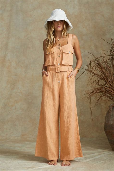Running an independent brand isn't easy these days. Best Affordable Australian Fashion Brands To Shop Online
