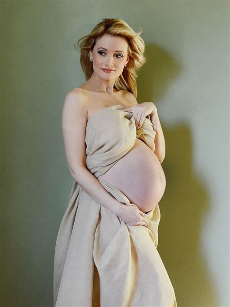 hollywood stars holly madison pregnant new pictures 2013