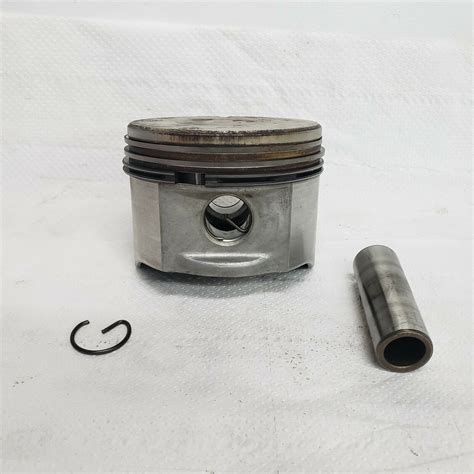 Briggs & Stratton Engine 18HP Opposed Twin Cylinder Piston Rings Pin