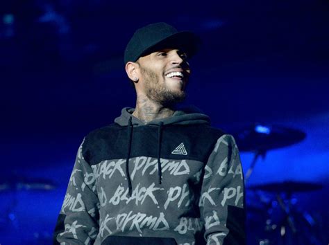 Chris Brown Unveils Heartbreak On A Full Moon Double Album Tracklist Hiphopdx