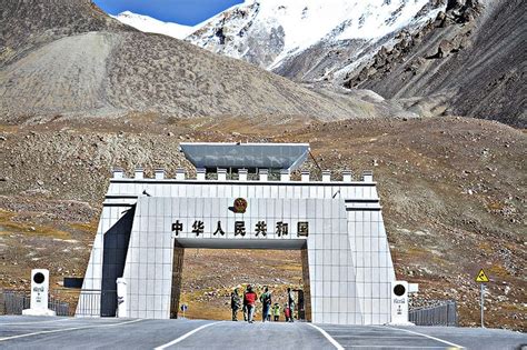 Pakistan China Border Crossing Via Khunjerab Pass Closed Business