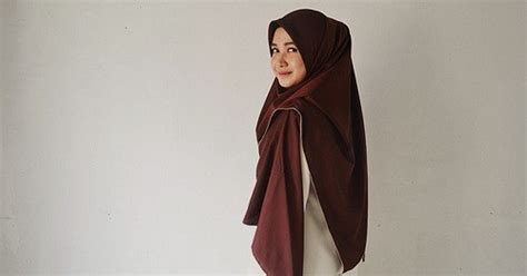Juga bertujuan melahirkan rasa gembira. Wanita Seperti Ini Mudah Buat Lelaki Jatuh Cinta Tanpa ...