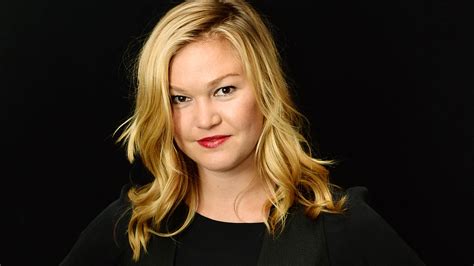 Save The Last Wedding Dance Julia Stiles Is Engaged — See Her Ring