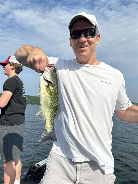 Fishing Lake Bomoseen Today! Tough Day - Stay Bent Fishing Tours