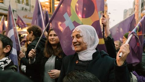 ‘we re not scared thousands of women march for rights in turkey brewminate a bold blend of