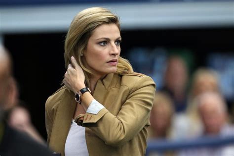 fox sports erin andrews seeking 75 million in peephole lawsuit the washington post