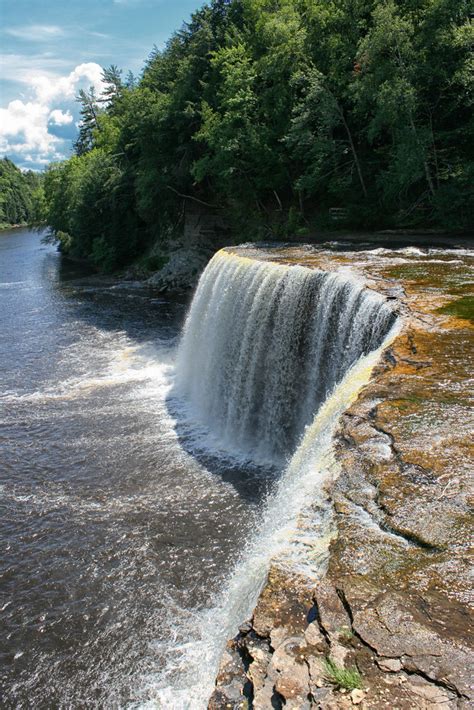 Tahquamenon Falls Paradise Michigan Jmbarclay Flickr