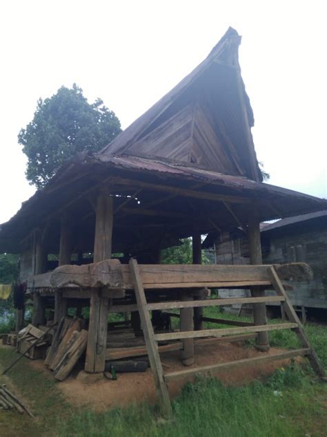 Rumah adat batak yang penuh sejarah!!! Rumah Adat Batak Teruji Kecanggihan Teknologinya yang ...