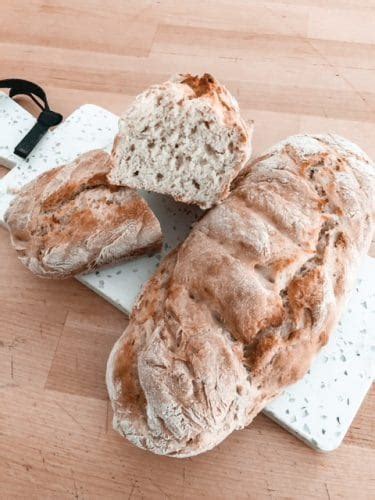 Savourer de vraies baguettes maison, ce n&#39;est pas si compliqué. Baguette de pain maison sans pétrissage - Blog Mode Aix en ...