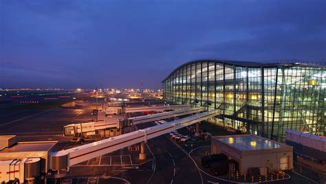 Heathrow Airport One Of The Worlds Busiest Airports Uk Airport News