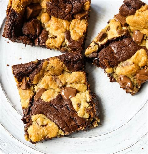 Brookie Chocolate Chip Cookie Und Brownie Bars Modern Honey