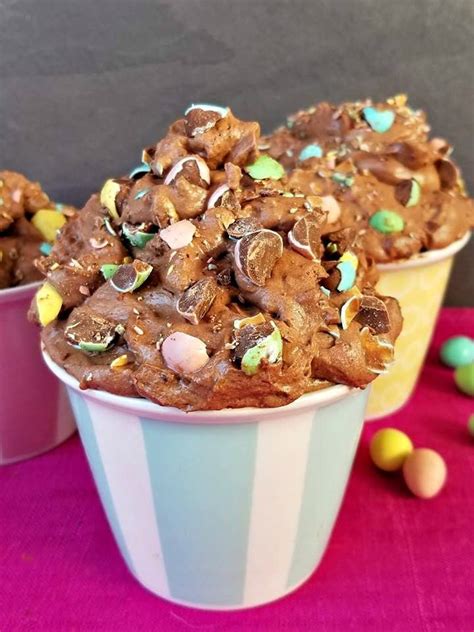 Make in under 20 minutes. Mini Egg Chocolate Cheesecake Cups | Easter dessert, Mini eggs, Cheesecake cups