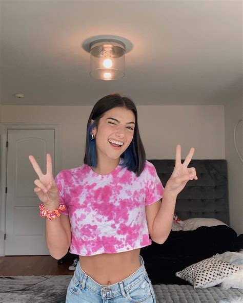 Tiktok Star Charli Damelio Dyes Her Hair Blue After Giving A ‘nose Job