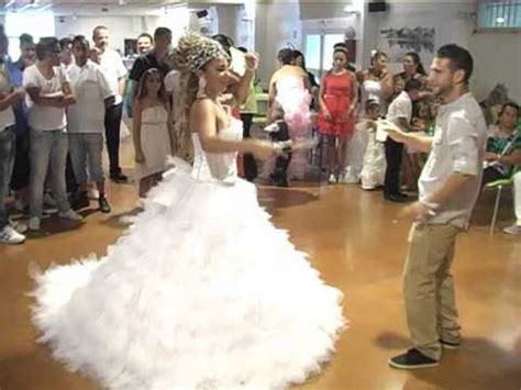 Las bodas gitanas tienen derecho a tener una sección, y una página entera. boda gitana 2013 - YouTube