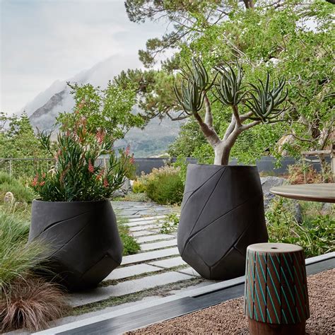 Bhaca Concrete Planter. Outdoor Designer Store