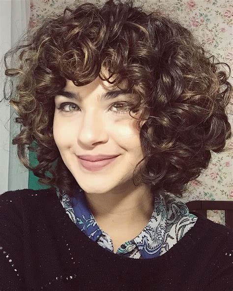 Loose curls are the least demanding both in care and styling. Pin on Hair and beauty