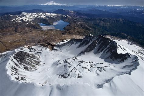 Mount St. Helens eruption not expected soon despite series of quakes