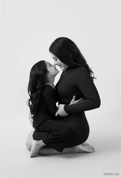 Celebrating Unbreakable Bonds A Special Mommy And Me Session With Jessica Newborn And Maternity