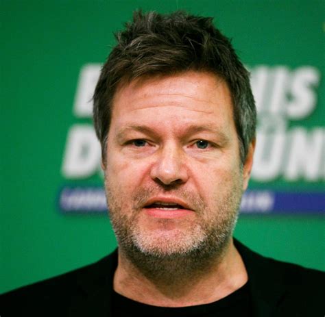 ▶ jetzt lesen robert habeck: Robert Habeck: Grüne löschen umstrittenes Video über ...