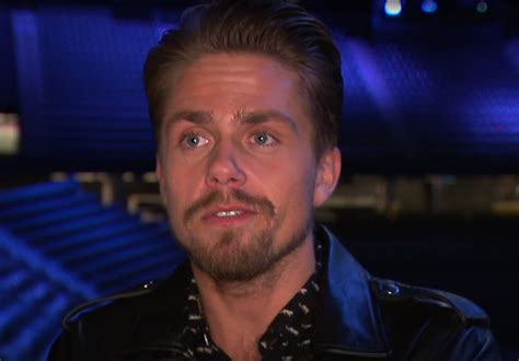 As an accomplished levenslied singer, hazes recorded 36 studio and live albums, and 55 singles prior to his death in 2004. André Hazes richt zich alweer op de volgende oudere vrouw!