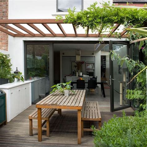 Garden Decking With Trellis Overhead Patio Patio Design Backyard