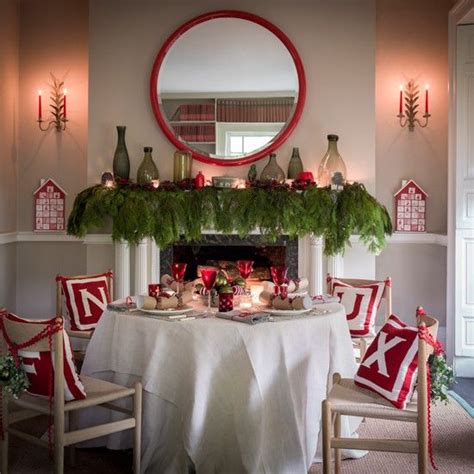This dining room table decor beautifully matches the rest of the room. 37 Stunning Christmas Dining Room Décor Ideas - DigsDigs