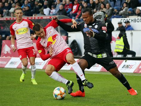 Second major salzburg departure brighton sign mwepu for record fee: Jetzt LIVE: Red Bull Salzburg gegen Sturm Graz im Ticker ...