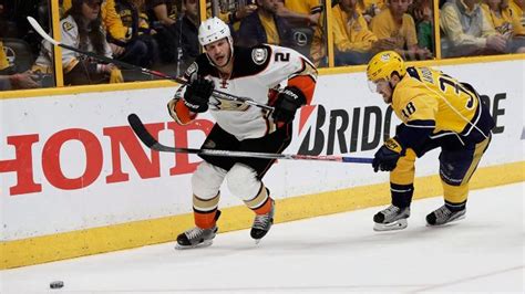 Originaire de drummondville, perreault a disputé 217 matchs cumulés dans l'ahl avec les bears de hershey, club affilié des capitals, avant de s'établir pour de bon dans la lnh. Should Radko Gudas be suspended for his slash on Mathieu ...