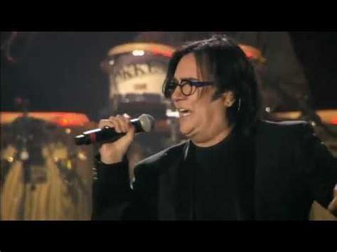 Renato zero canta cercami dall'album segreto amore. Renato Zero - Cercami Live 2012 - YouTube