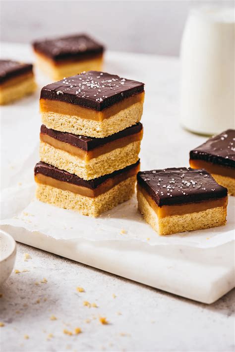 Shortbread Millionnaire Au Caramel Et Chocolat Lilie Bakery