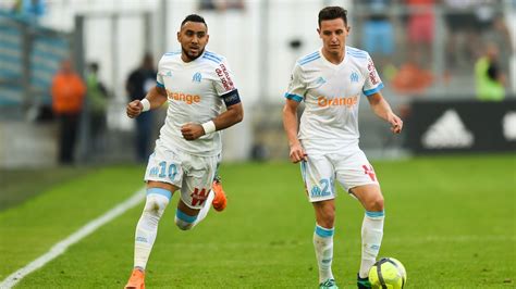 Payet et thauvin lors d'un entraînement en 2019 ©maxppp. OM | OM : Rudi Garcia s'enflamme pour Thauvin et Payet