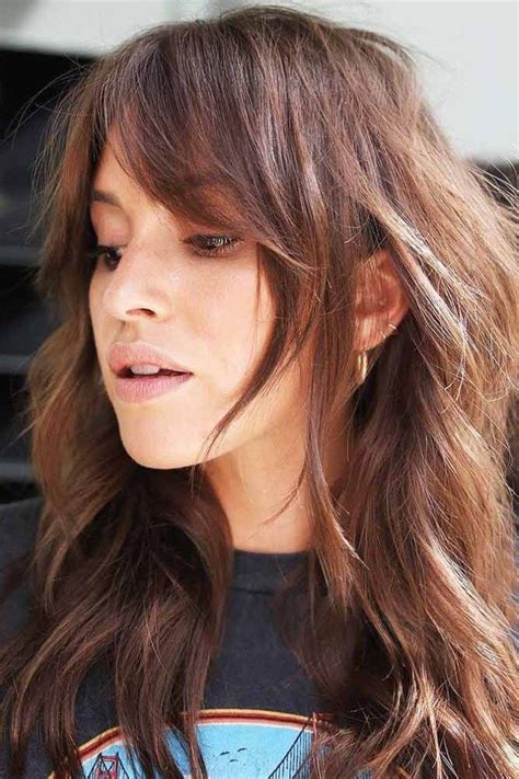 30 Cool Hairstyles For Growing Out Bangs Pinterest