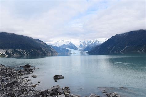 Just past the desierto de los leones, over the state border from ciudad de mexico into the estado de now a protected area, los dinamos offers great rock climbing and a few good trails for hiking. Leones Glacier Chile | Van Travellers