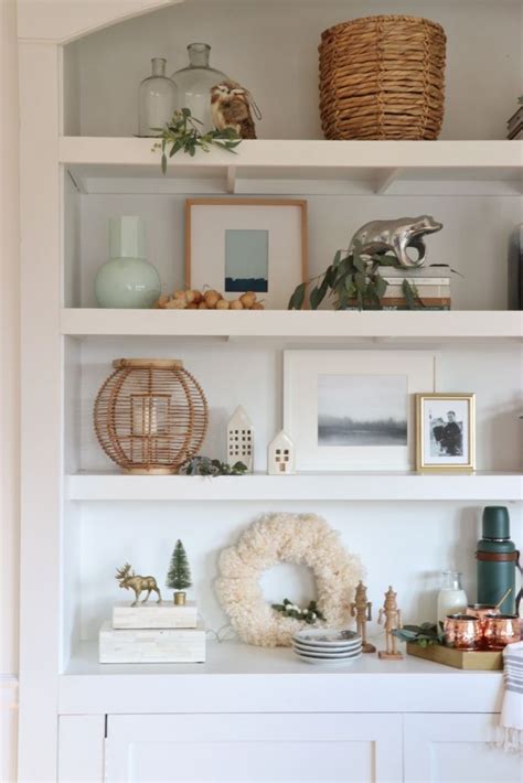 Cozy Christmas Den With An Cheerful Color Scheme Rooms Home Decor Diy
