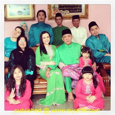 Mossman has arranged the tunes. MYARTIS.COM | MYARTIS | MY | ARTIS: 7 PHOTO RAYA - ZIZIE ...