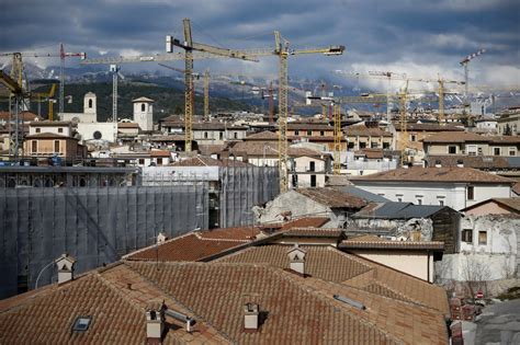 May 28, 2021 · e racconta tutta l'energia del nuovissimo maxxi l'aquila, che dopo la falsa partenza, un anno fa dovuta alla pandemia, il 30 maggio apre finalmente al pubblico le sue porte. Terremoto L'Aquila: ambasciatori e diplomatici all'Aquila ...