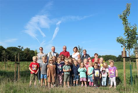 Verpassen sie nicht die neuesten inhalte von diesem profil: Von der Blüte bis zum Apfel: Ammerländer Versicherung ...