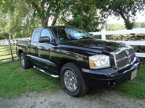 Buy Used 2005 Dodge Dakota Laramie Crew Cab Pickup 4 Door 47l In